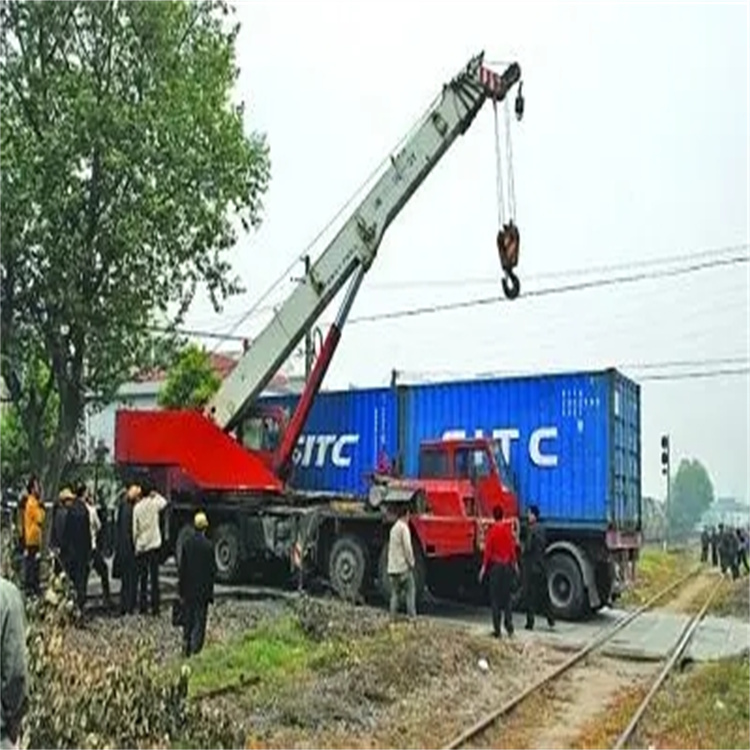 漳浦县如何快速找到附近的吊车救援公司